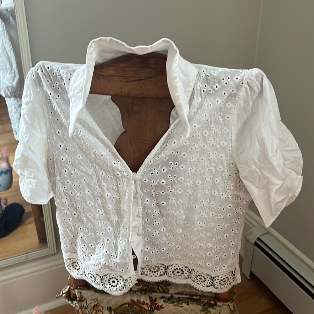 Delicate lace Summer Top